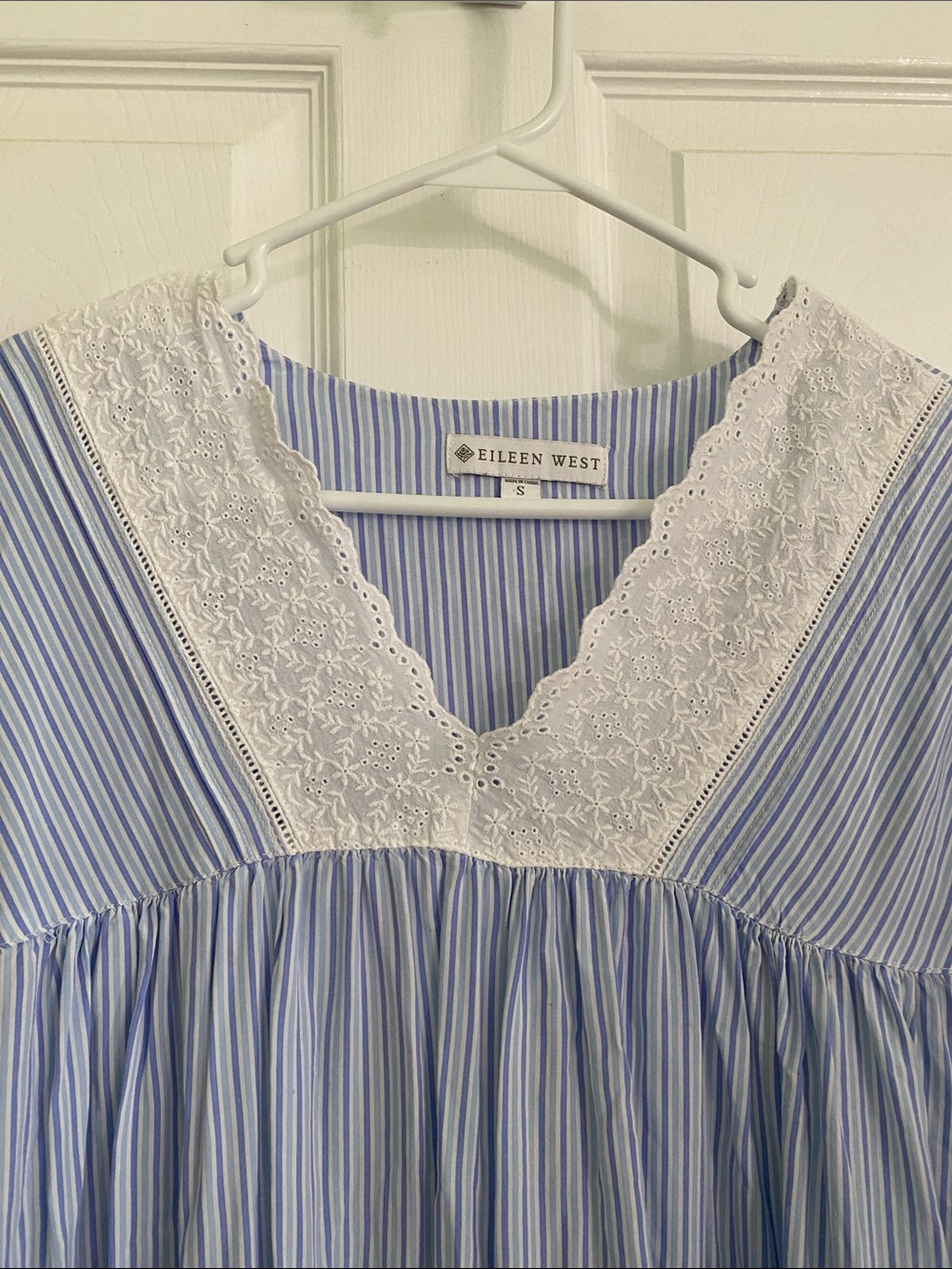Eileen West Light Blue & White Striped Cotton Nightgown with Lace V-Neck - Picture 3 of 8
